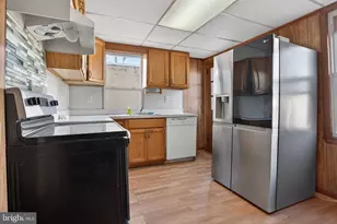 637 Chester Pike, Prospect Park, PA 19076 - Photo 10