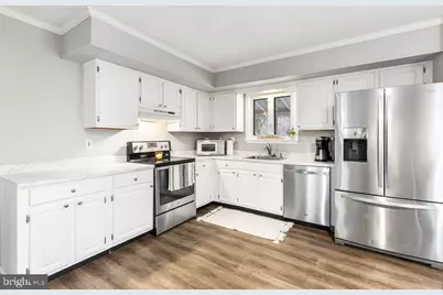 121 Jennifer Way, Upper Chichester, PA 19061 - Photo 8