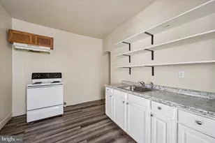 13 E 21st St, Chester, PA 19013 - Photo 4
