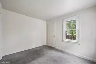 13 E 21st St, Chester, PA 19013 - Photo 14
