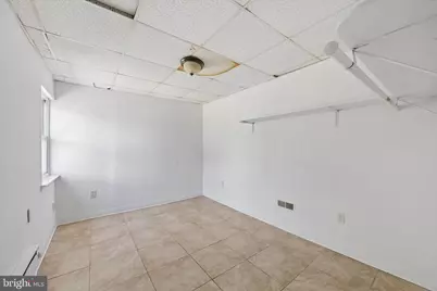 909 Springfield Road #B, Darby, PA 19023 - Photo 10