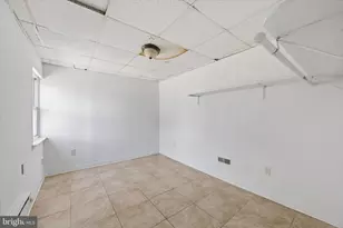 909 Springfield Rd, Darby, PA 19023 - Photo 10