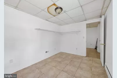 909 Springfield Road #B, Darby, PA 19023 - Photo 12