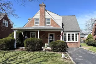 126 Ivy Rock Ln, Havertown, PA 19083 - Photo 2