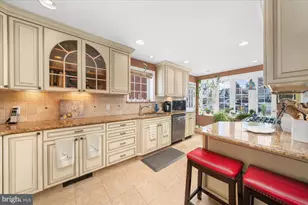 126 Ivy Rock Ln, Havertown, PA 19083 - Photo 12