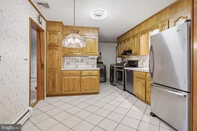 110 S New Ardmore Avenue, Broomall, PA 19008 - Photo 10