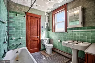 1012 Washington Ave, Marcus Hook, PA 19061 - Photo 14