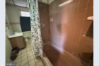 231 Hamilton Avenue, Darby, PA 19023 - Photo 14