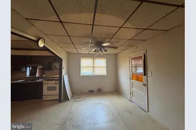 231 Hamilton Avenue, Darby, PA 19023 - Photo 8