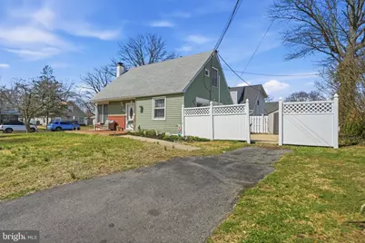 1323 Morton Avenue, Folsom, PA 19033 - Photo 2