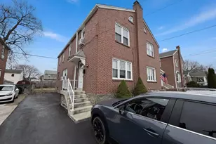 429 Sutton Ave, Folsom, PA 19033 - Photo 2