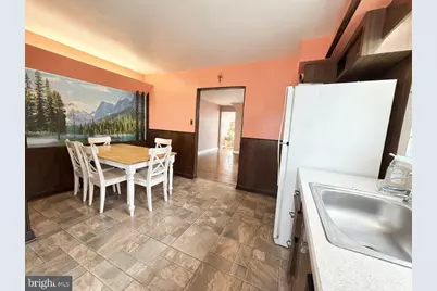 429 Sutton Avenue, Folsom, PA 19033 - Photo 4