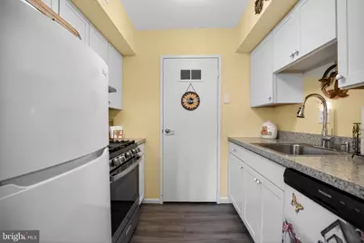 302 Painters Crossing, Chadds Ford, PA 19317 - Photo 6