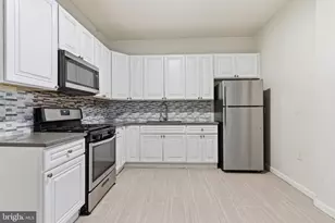 1421 E 11th St, Crum Lynne, PA 19022 - Photo 8