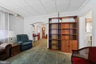 317 E Glenolden Ave, Glenolden, PA 19036 - Photo 8