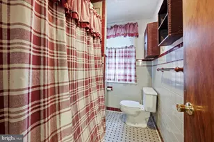 317 E Glenolden Ave, Glenolden, PA 19036 - Photo 10