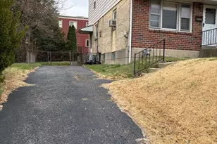 3406 Oak Ln, Brookhaven, PA 19015 - Photo 2