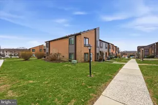 5200 Hilltop Dr, Brookhaven, PA 19015 - Photo 24