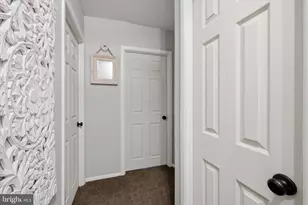 5200 Hilltop Dr, Brookhaven, PA 19015 - Photo 22