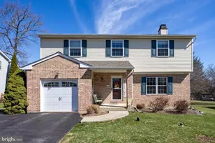 4008 Washington Dr, Upper Chichester, PA 19061 - Photo 2