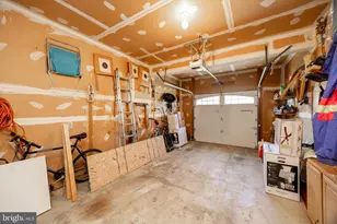 4008 Washington Dr, Upper Chichester, PA 19061 - Photo 38