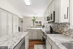 352 S New Middletown Rd, Media, PA 19063 - Photo 10