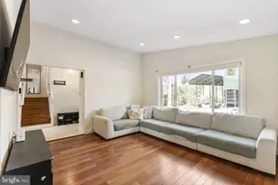 352 S New Middletown Rd, Media, PA 19063 - Photo 6