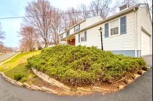 221 Foxcroft Rd, Broomall, PA 19008 - Photo 48