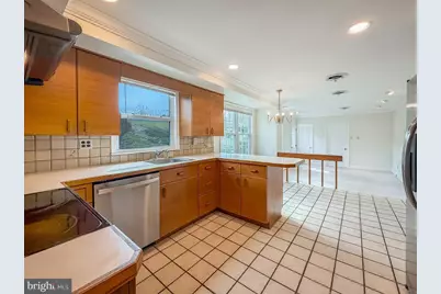 221 Foxcroft Road, Broomall, PA 19008 - Photo 14