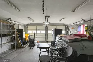 129 S Governor Printz Blvd, Essington, PA 19029 - Photo 30