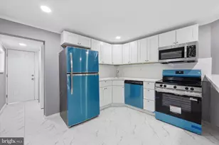 1335 Green St, Marcus Hook, PA 19061 - Photo 6