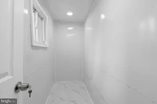 1335 Green St, Marcus Hook, PA 19061 - Photo 8