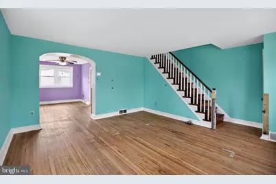 71 S Harwood Avenue, Upper Darby, PA 19082 - Photo 2