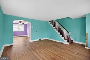 71 S Harwood Ave, Upper Darby, PA 19082 - Photo 2