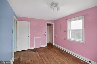 71 S Harwood Avenue, Upper Darby, PA 19082 - Photo 12