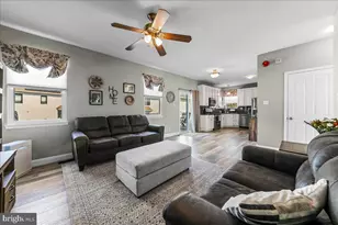 605 Barclay Cir, Springfield, PA 19064 - Photo 10