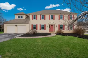 74 Hargrave Ln, Media, PA 19063 - Photo 2