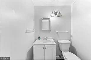 106 Lindbergh Ave, Broomall, PA 19008 - Photo 6