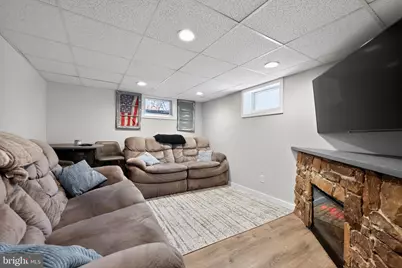 329 Holland Street, Crum Lynne, PA 19022 - Photo 6