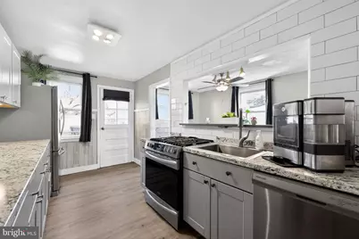 329 Holland Street, Crum Lynne, PA 19022 - Photo 10