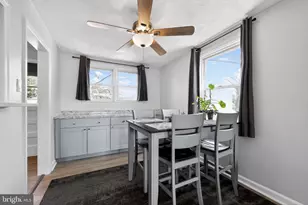 329 Holland St, Crum Lynne, PA 19022 - Photo 12