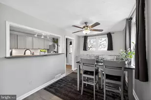 329 Holland St, Crum Lynne, PA 19022 - Photo 14