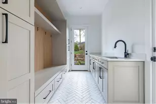 33 W Ardmore Ave, Havertown, PA 19083 - Photo 12