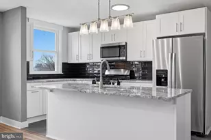 6866 Clover Ln, Upper Darby, PA 19082 - Photo 8