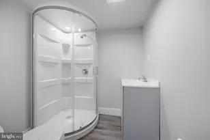 6866 Clover Ln, Upper Darby, PA 19082 - Photo 22