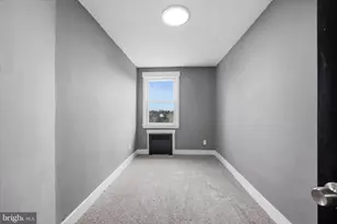 6866 Clover Ln, Upper Darby, PA 19082 - Photo 12