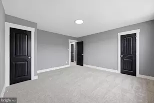 6866 Clover Ln, Upper Darby, PA 19082 - Photo 18