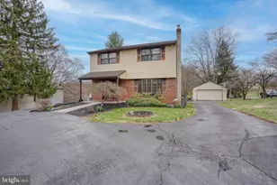 3850 Naamans Creek Rd, Upper Chichester, PA 19061 - Photo 2