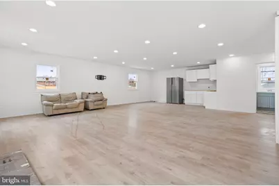 819 11th Avenue #E, Prospect Park, PA 19076 - Photo 2