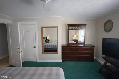 84 E Essex Avenue, Lansdowne, PA 19050 - Photo 10